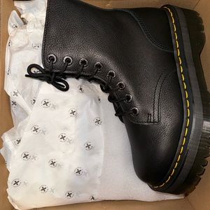 Dr. Martens Jadon boot, women’s US 8